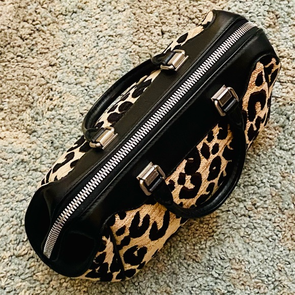 EUC Louis Vuitton Limited Edition Stephen Sprouse Leopard Chenille Baby Bag - Picture 12 of 17